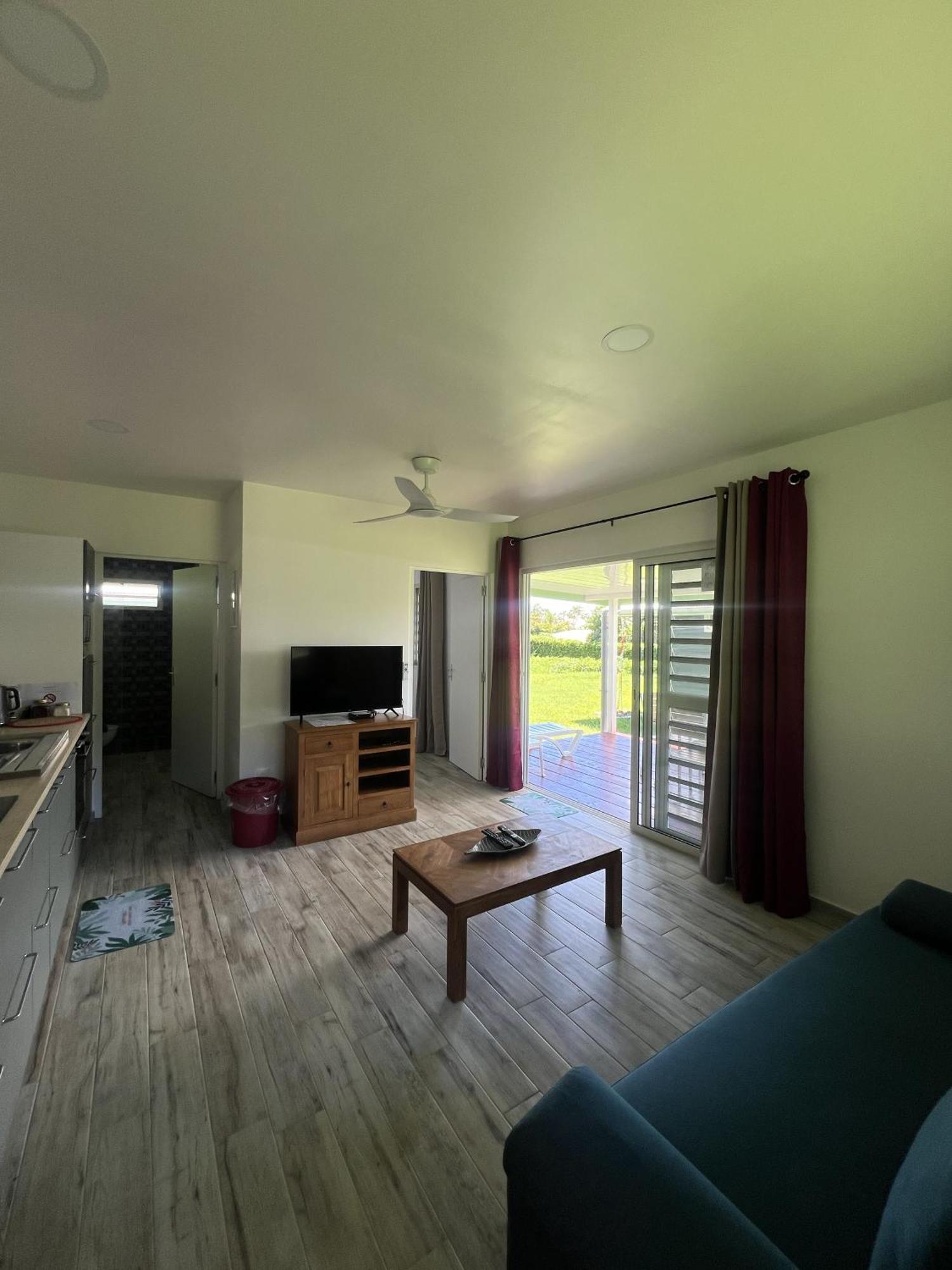 Apara Feti'A - Mirimiri Lodge Tevaitoa Eksteriør bilde